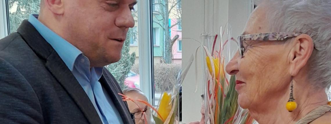 Dzień kobiet w klubie seniora