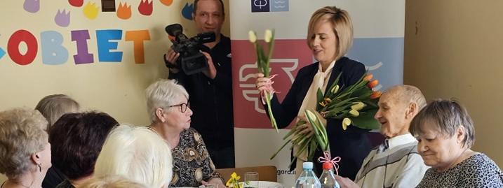 Dzień kobiet w klubie seniora